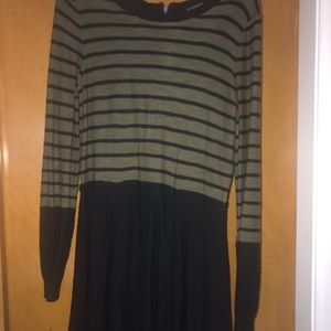 Women’s Express Long sleeve sweater dress